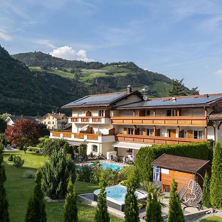 Hotel Bischofhof - Bistro Jasmin Klausen Buitenkant foto